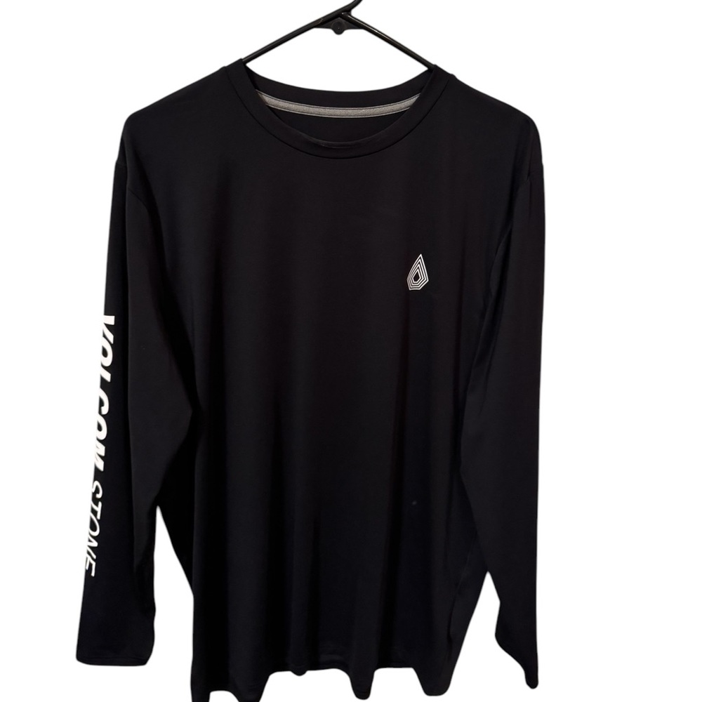 Volcom long sleeve black rash guard with logo on back and sleeve, size XXL